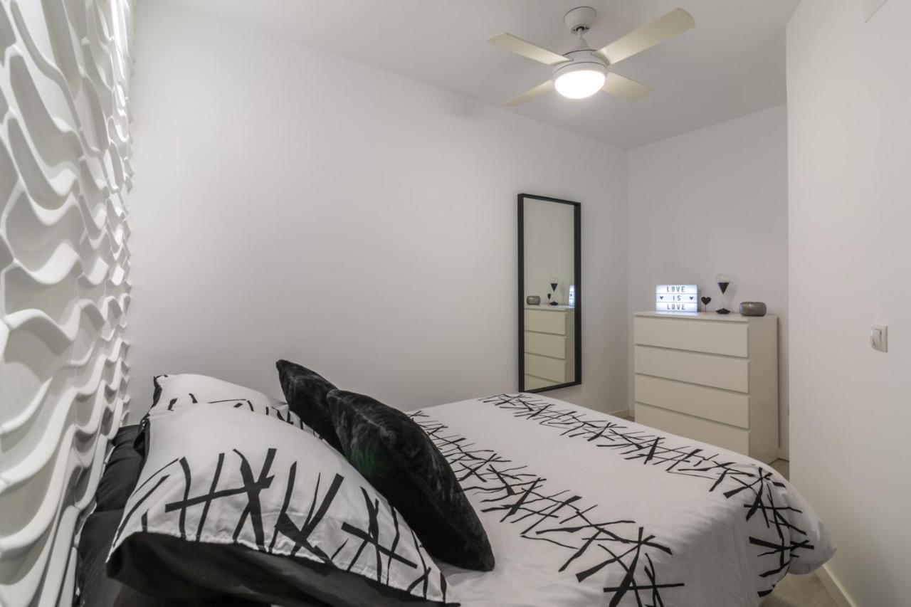 Roca Chica A Apartamento Adc Torremolinos Exterior photo