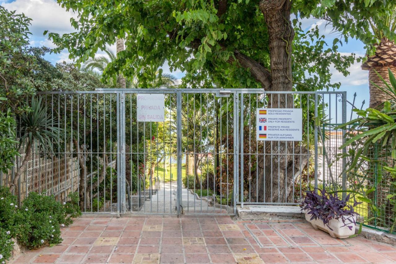 Roca Chica A Apartamento Adc Torremolinos Exterior photo